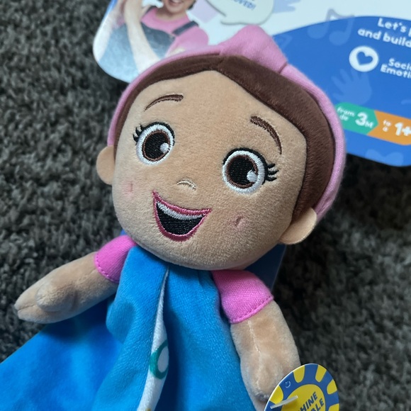 Ms. Rachel Huggable Lovey Blanket Toy NWT - Picture 4 of 4